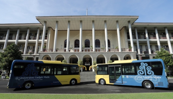 Luncurkan Layanan Bus Trans Gadjah Mada, Rektor UGM: Menyediakan Transportasi Ramah Lingkungan